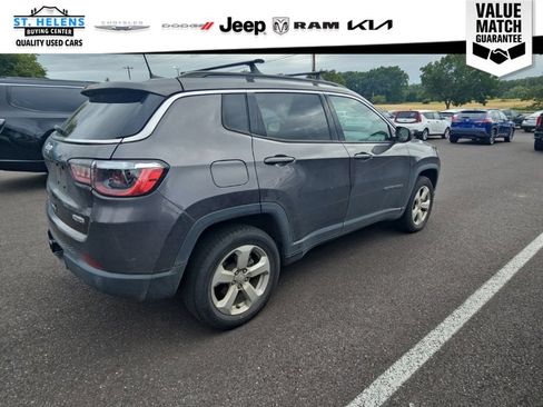 Used 2021 Jeep Compass Latitude w/ Sun and Sound Group AWD/4WD image 8