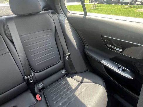 Used 2026 Mercedes-Benz C 300 4MATIC Sedan image 32