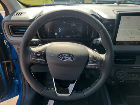 New 2025 Ford Maverick Lobo image 23