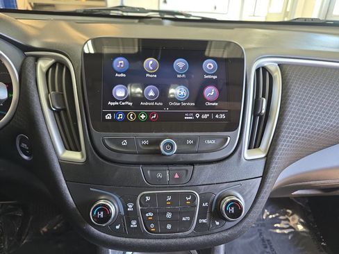 Used 2024 Chevrolet Malibu LT FWD image 19