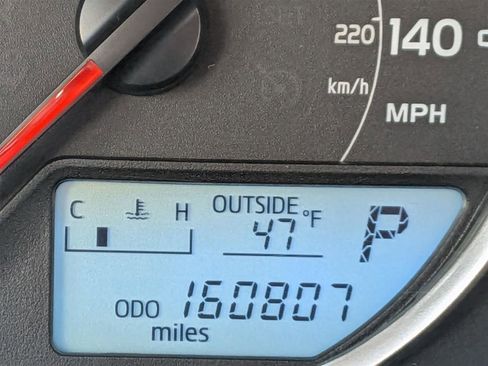 Used 2015 Toyota RAV4 XLE image 19