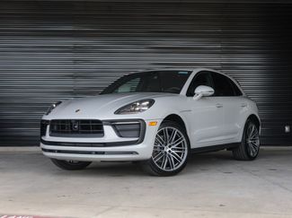 New 2025 Porsche Macan video 1