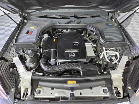 Used 2016 Mercedes-Benz GLC 300 4MATIC image 38