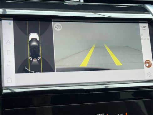 Used 2023 Land Rover Discovery Sport SE image 30