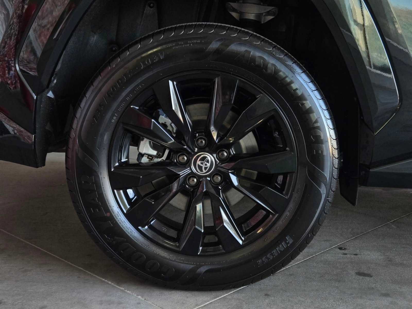 Certified 2026 Toyota RAV4 SE AWD/4WD image 5