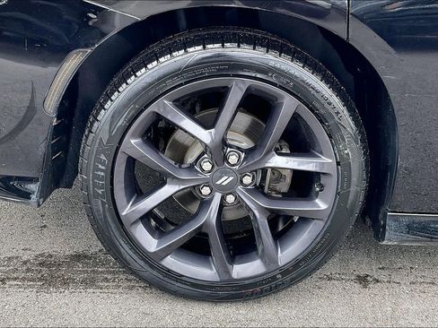 Used 2019 Dodge Charger R/T RWD image 11