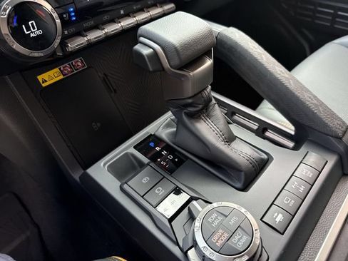 New 2026 Toyota Tacoma 4x4 Double Cab Hybrid image 20