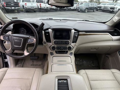 Used 2017 GMC Yukon XL Denali w/ Open Road Package image 29