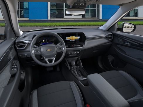 Used 2026 Chevrolet TrailBlazer LT w/ Convenience Package AWD/4WD image 43