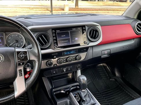 Used 2021 Toyota Tacoma SR5 image 6