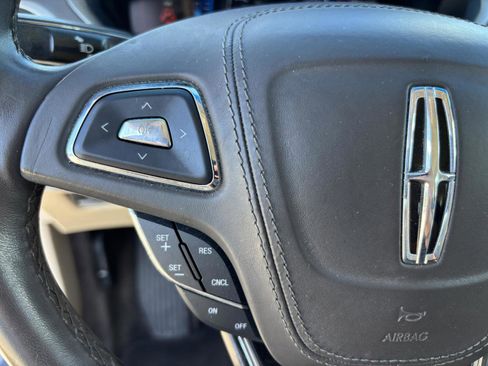 Used 2018 Lincoln MKZ Select w/ Select Plus Package image 21