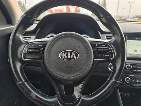 Used 2018 Kia Niro EX w/ EX Touring Graphite Edition image 15