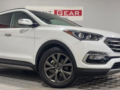 Used 2017 Hyundai Santa Fe Sport image 3