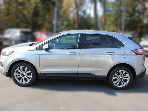 Used 2024 Ford Edge Titanium image 5