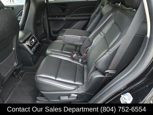 Used 2022 Lincoln Aviator AWD image 13