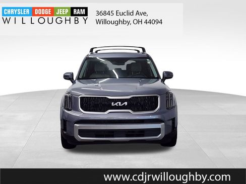 Used 2023 Kia Telluride EX AWD/4WD image 2