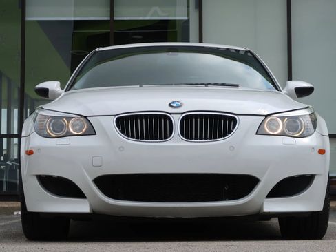 Used 2008 BMW M5 RWD image 3