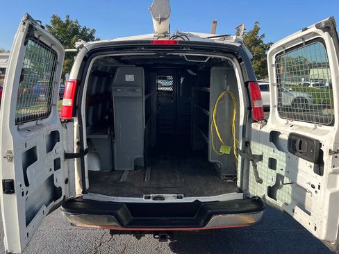 Used 2014 Chevrolet Express 2500 w/ Cold Climate Package RWD image 13