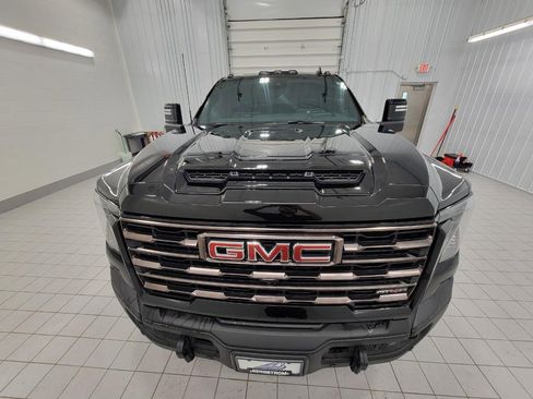 Used 2024 GMC Sierra 2500 AT4X w/ AT4X AEV Edition AWD/4WD image 14