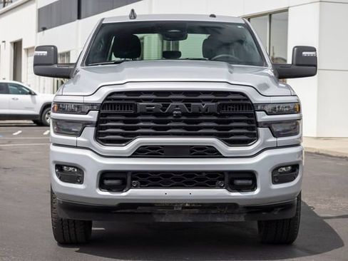 Used 2026 RAM 2500 Big Horn AWD/4WD image 2