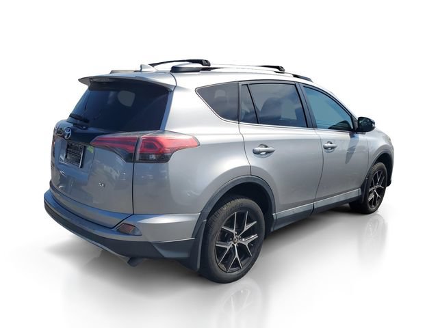 Used 2017 Toyota RAV4 SE FWD image 4