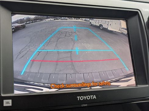 Used 2013 Toyota Sequoia Limited image 27