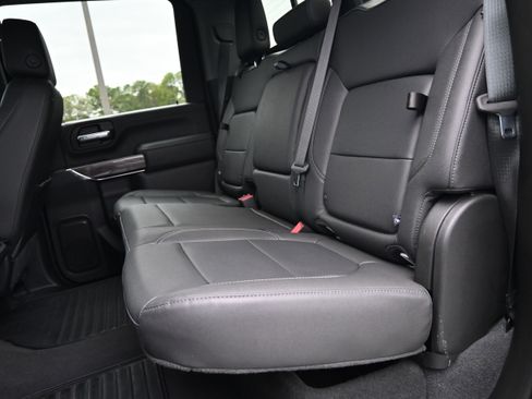 Used 2023 Chevrolet Silverado 2500 LTZ w/ LTZ Plus Package image 29