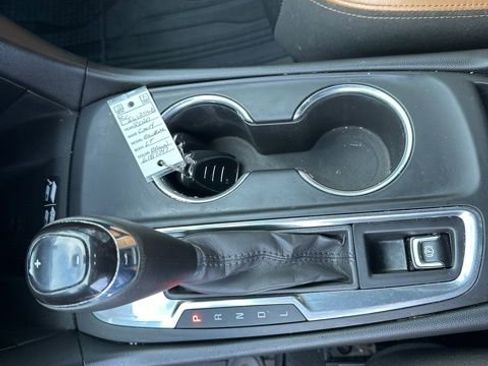 Used 2020 Chevrolet Equinox Premier image 18