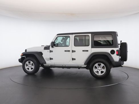 Used 2021 Jeep Wrangler Unlimited Sport image 18