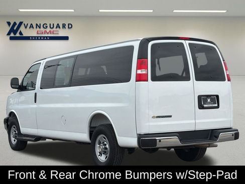 Used 2025 Chevrolet Express 3500 LT w/ LT Preferred Equipment Group RWD image 5
