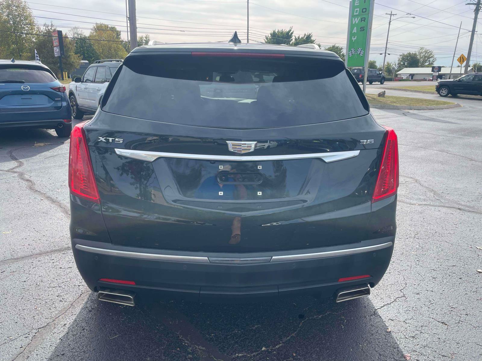 Used 2019 Cadillac XT5 Luxury FWD image 6