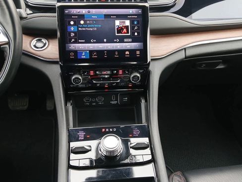 Used 2022 Jeep Grand Cherokee Summit w/ Advanced Protech Group IV image 39