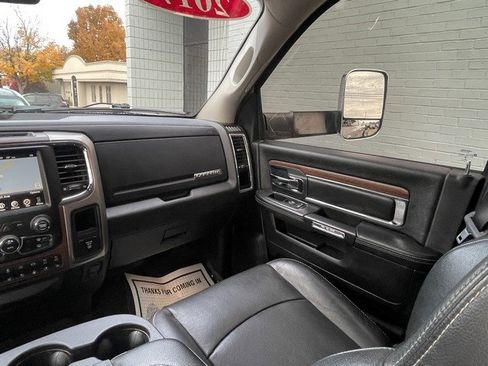 Used 2017 RAM 2500 Laramie image 35