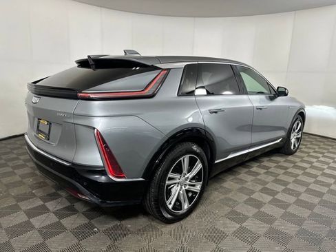 Used 2024 Cadillac Lyriq Tech image 3