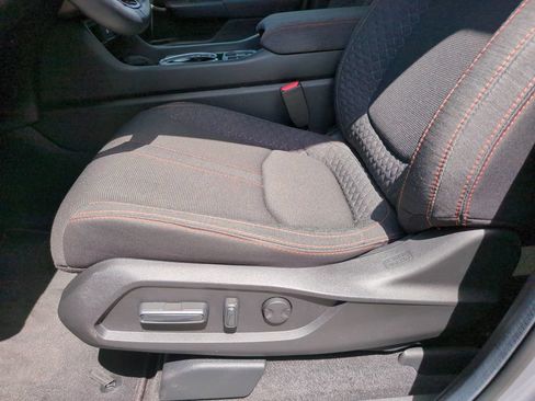 Used 2025 Honda Pilot Sport image 24