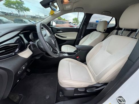 Used 2023 Buick Encore GX Preferred FWD image 17
