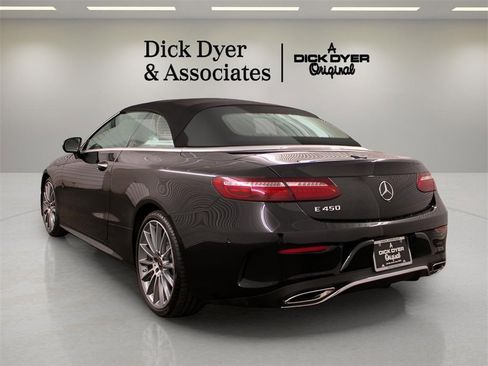 Used 2022 Mercedes-Benz E 450 Cabriolet image 9