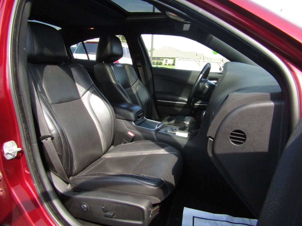 Used 2020 Dodge Charger SXT w/ Leather Interior Group RWD image 24