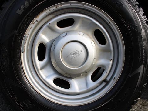 Used 2015 Ford F250 XL image 19