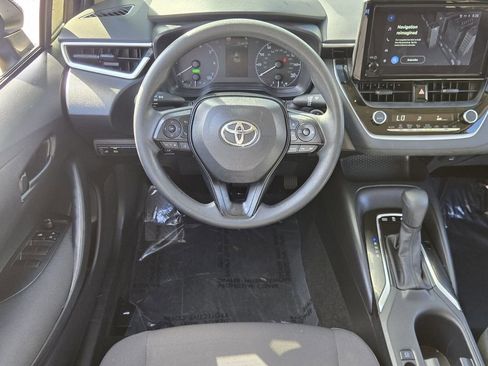 Used 2024 Toyota Corolla LE w/ LE Convenience Package FWD image 12