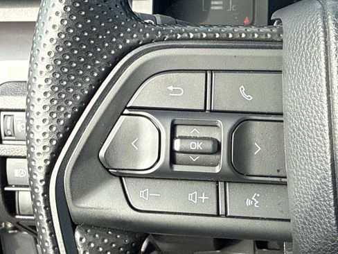 Used 2025 Toyota Tacoma SR5 image 26