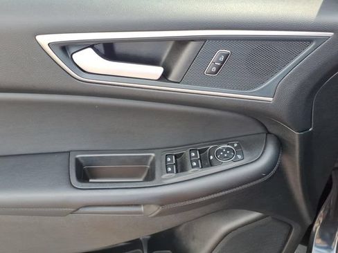 Used 2024 Ford Edge SEL w/ Convenience Package AWD/4WD image 3