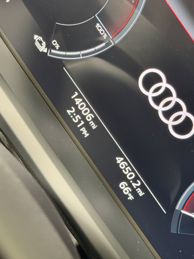 Used 2025 Audi S e-tron GT Prestige w/ Prestige Package AWD/4WD image 38
