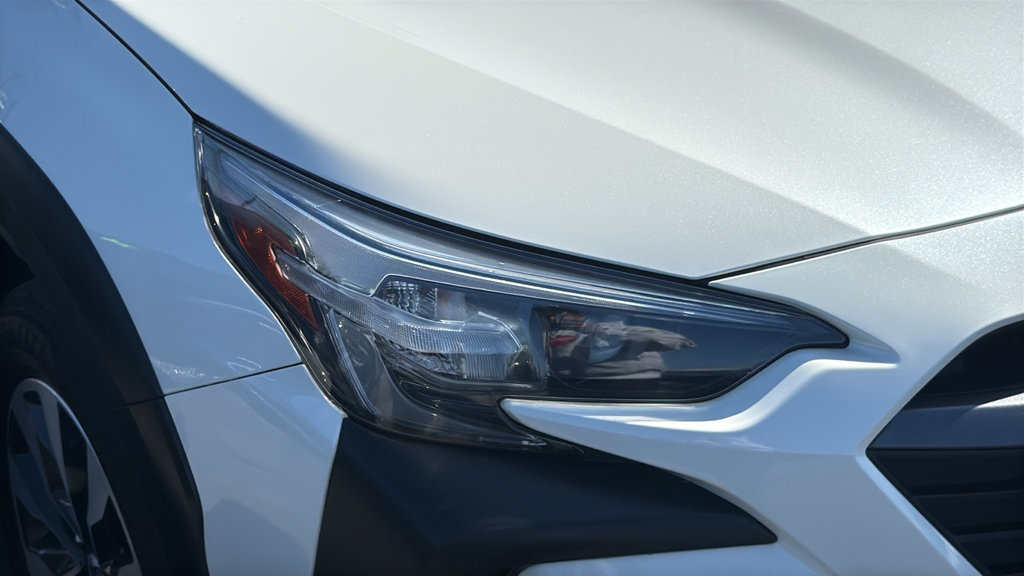 Certified 2023 Subaru Outback Touring XT AWD/4WD image 8