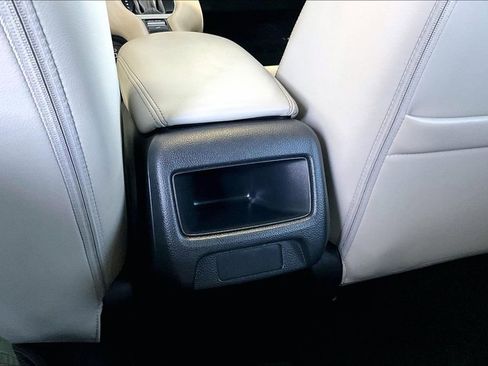 Used 2023 Honda HR-V EX-L image 10