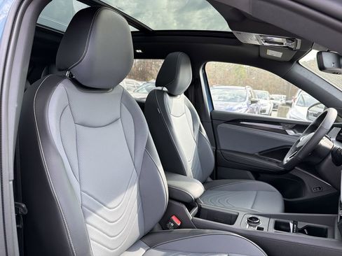 New 2026 Volkswagen Tiguan SE R-Line image 19