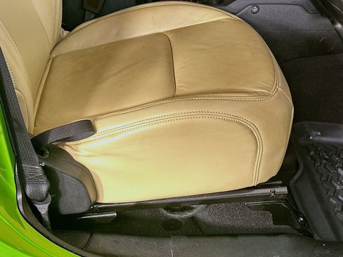 Used 2019 Jeep Wrangler Unlimited Sport S image 23