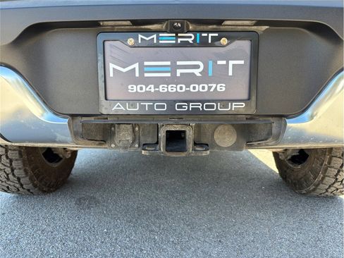 Used 2022 Rivian R1T Adventure image 17