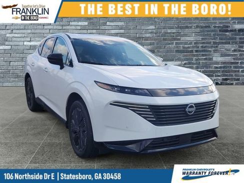 Used 2025 Nissan Murano Platinum w/ Cargo Package AWD/4WD image 3
