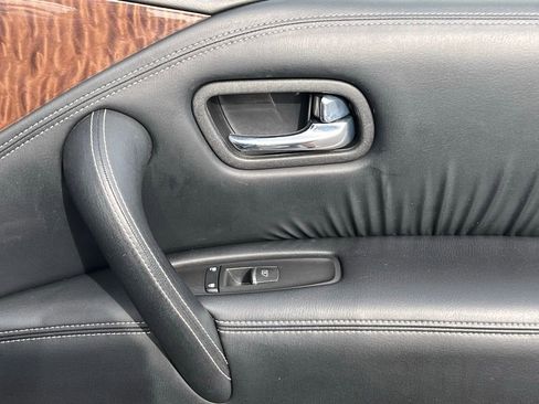 Used 2018 Nissan Armada SL w/ Moonroof Package image 19